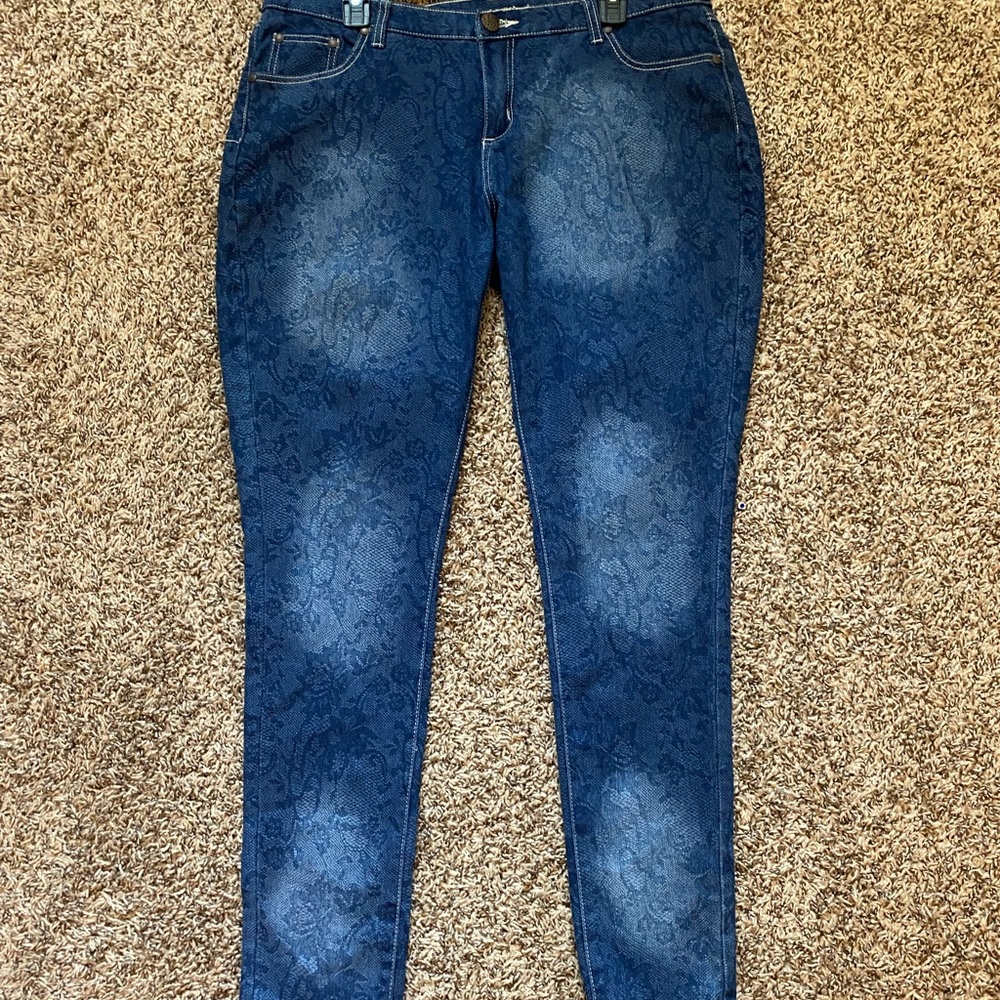MAX Medium wash jeans